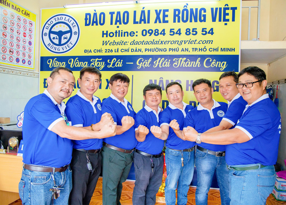đào tạo lái xe rồng việt